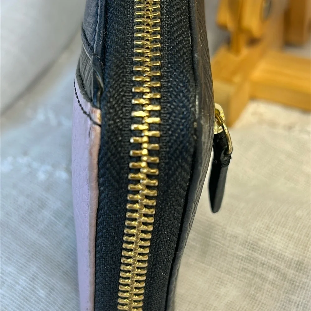 Fossil hardly used leather large wallet